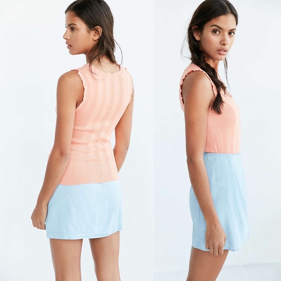 π« NFS π« Urban Outfitters Kimchi Blue Tank Top - Picture 3 of 4