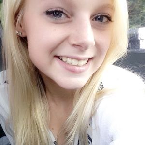 Meet your Posher, Gaby