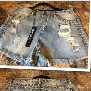 Blanknyc  Studded and Distressed denim shorts
