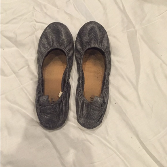 Old Navy Gray Flats