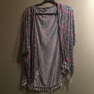 Charlotte Russe Print Kimono