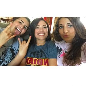 Meet your Posher, Raquel