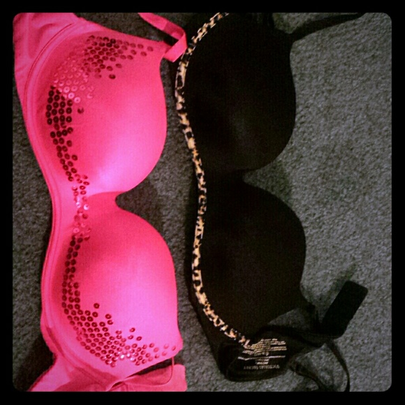 Victoria's Secret bra bundle Price Firm $25