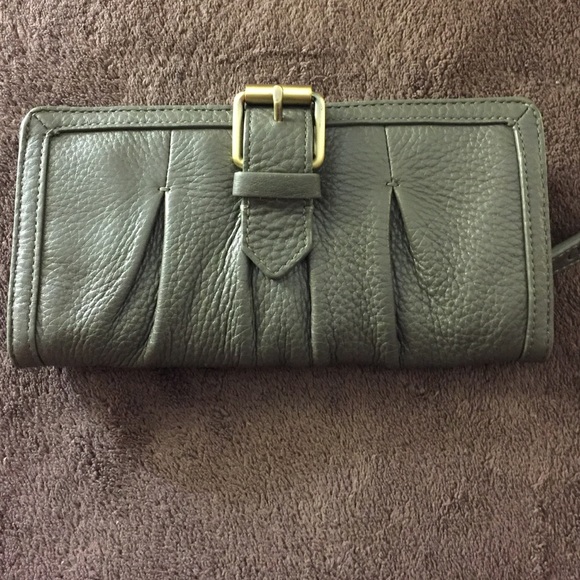 Cole Haan wallet - Picture 3 of 4