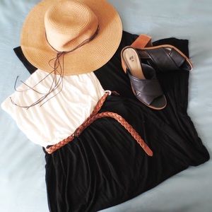 Black & White Maxi w/Belt