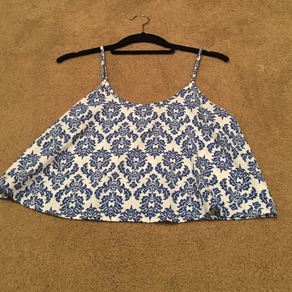 Blue and white patterned tank top