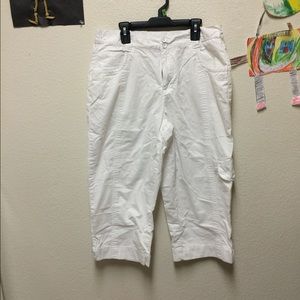 Basic edition Capri cargo pants size 10