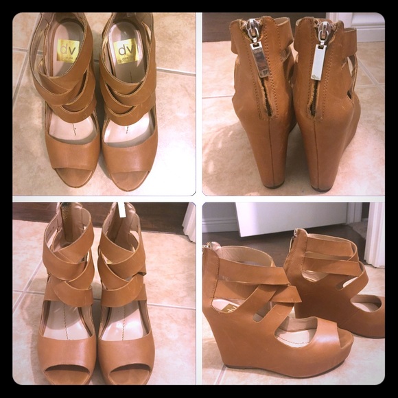 Dolce vita wedges size 7