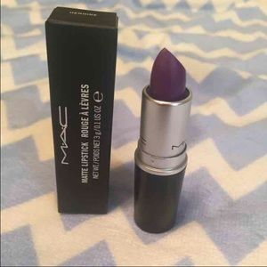Mac lipstick in heroine