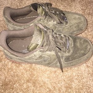 Nike Air Force One's Low Top - Army Green