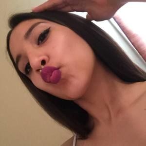 Meet your Posher, Briana