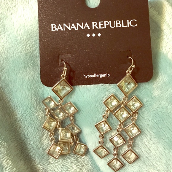 NWT  Banana Republic earrings - Picture 1 of 4