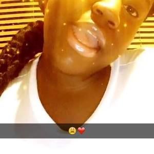 Meet your Posher, Taura