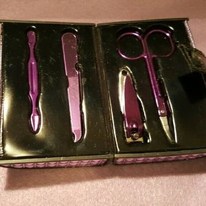 Nail tool kit