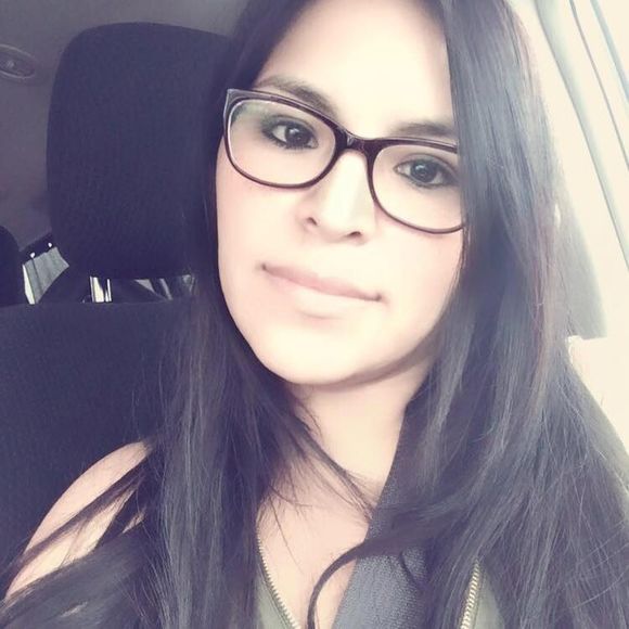 Meet your Posher, Daysita