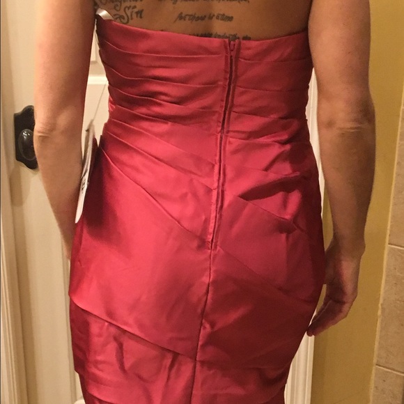 David's Bridal NWT dress 2, 4 8 14 and 26 - Picture 3 of 4