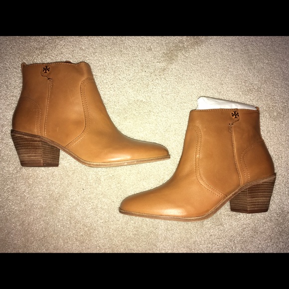 Tory Burch Leena Booties - Picture 2 of 4