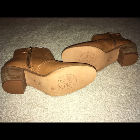 Tory Burch Leena Booties - Picture 4 of 4
