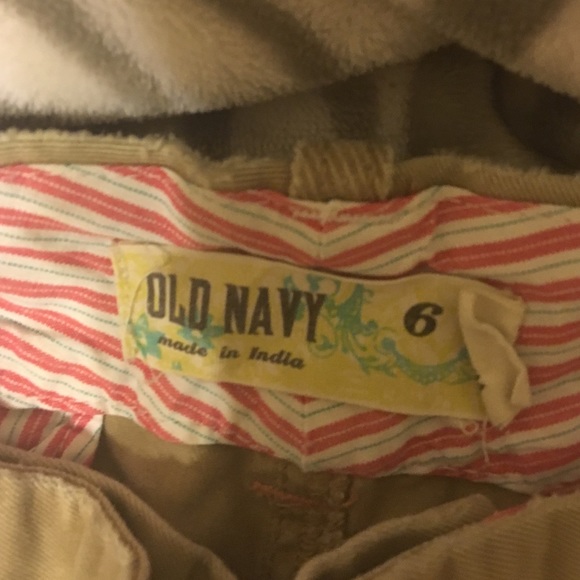 Capris - Picture 2 of 4