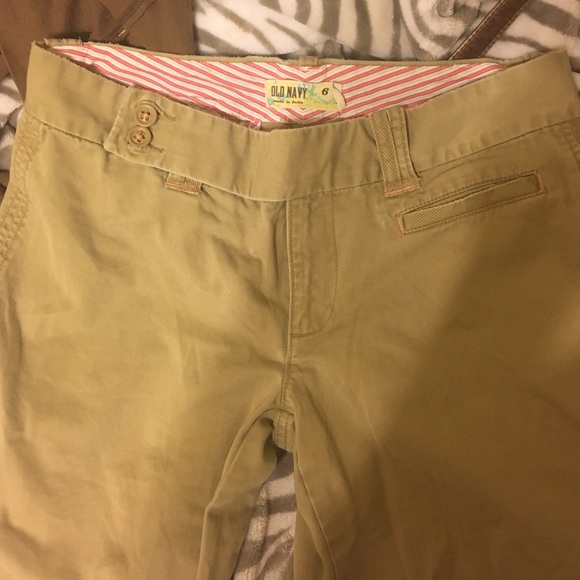 Capris - Picture 3 of 4