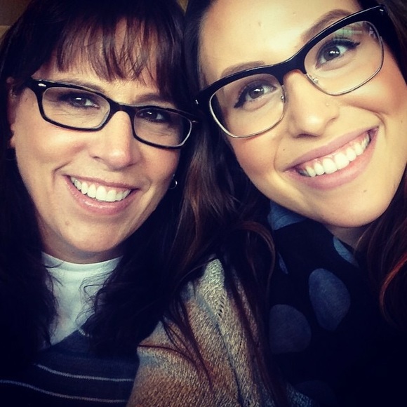 Meet Your Posher, Ashlee ππΊπ - Picture 2 of 4