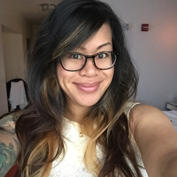 Meet your Posher, Sandra - Picture 2 of 3