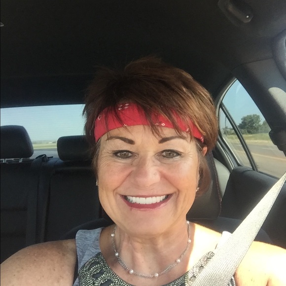 Meet your Posher, Jane