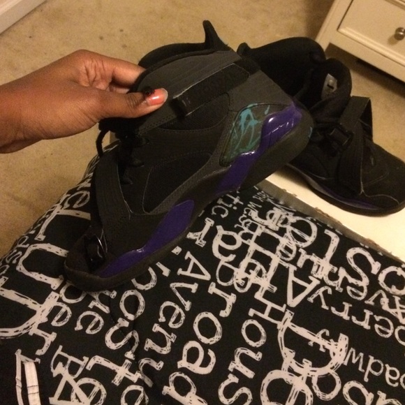 Jordan 8s / 8.0 - Picture 3 of 4