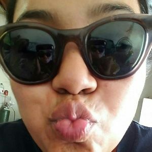 Meet your Posher, Lisset