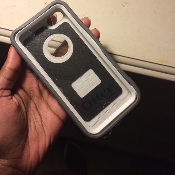 OttorBox for IPhone 5s - Picture 2 of 4