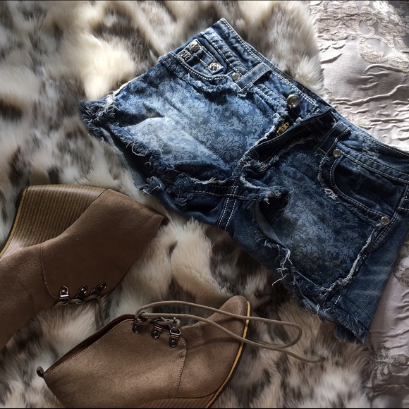 Miss Me jean shorts