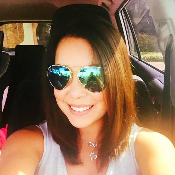 Meet your Posher, Alyssa - Picture 1 of 1