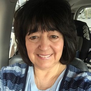 Meet your Posher, Vita