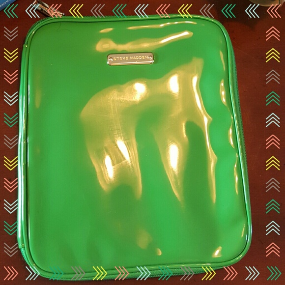 Steve Madden ipad 2 case