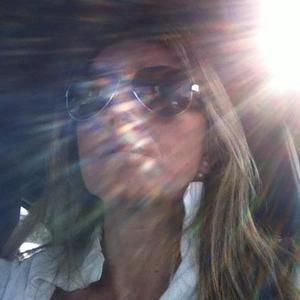Meet your Posher, Renata