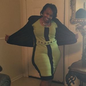 Meet your Posher, Demetrice