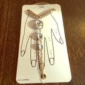 New 💎Sparkling Hand Chain 💎 Bracelet 110