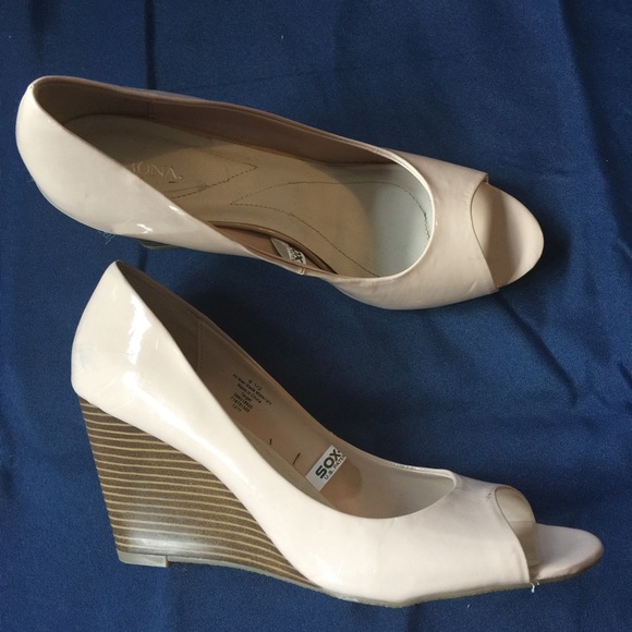 Nude peep toe wedge
