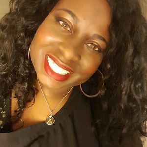 Meet your Posher, Courtney