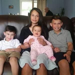 Meet your Posher, Janet