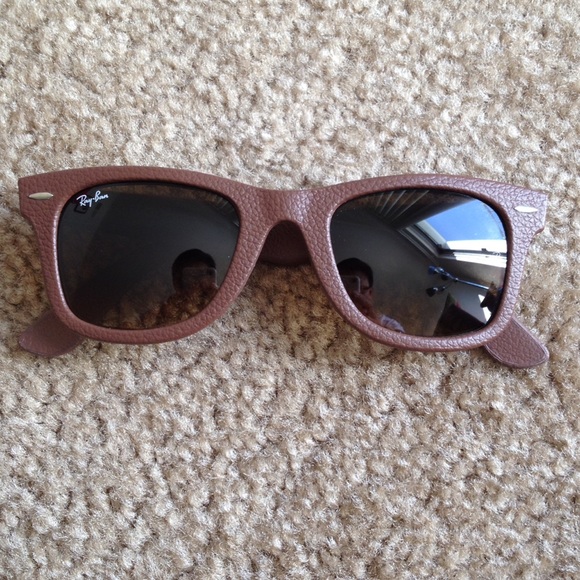 Rayban Wayfarer genuine leather！ - Picture 4 of 4