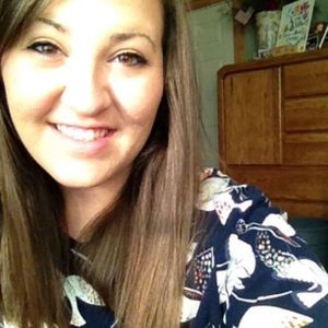 Meet your Posher, Caitlin