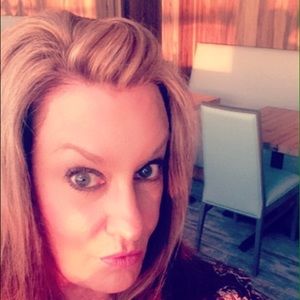 Meet your Posher, Catherine