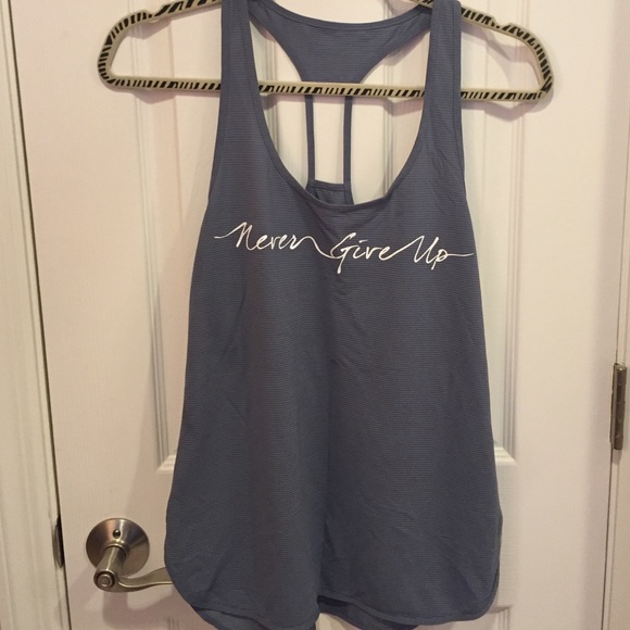 Lorna Jane active tank