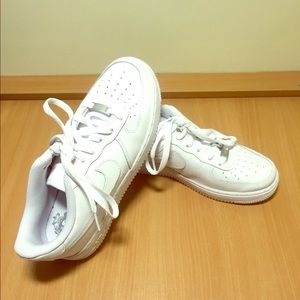 Women's Nike Airforce 1 size 8.5
