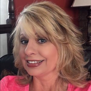 Meet your Posher, Delise