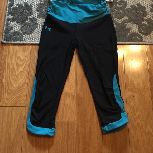Under armour exercise pants