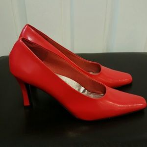 Size 12 Red heels