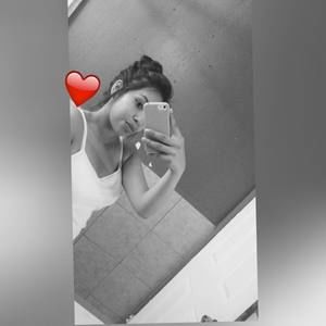 Meet your Posher, Lorena