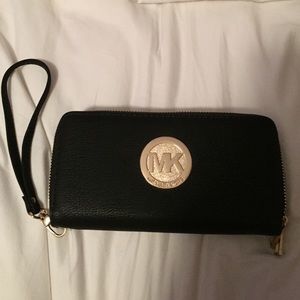 Michael Kors Wristlet